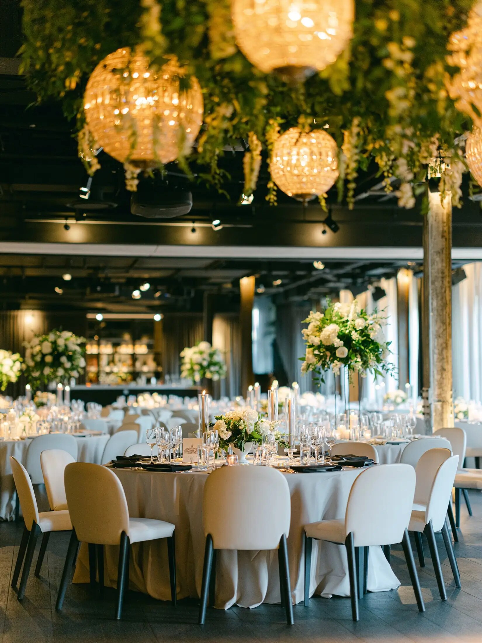 Reception florals at The Dalcy, Chicago