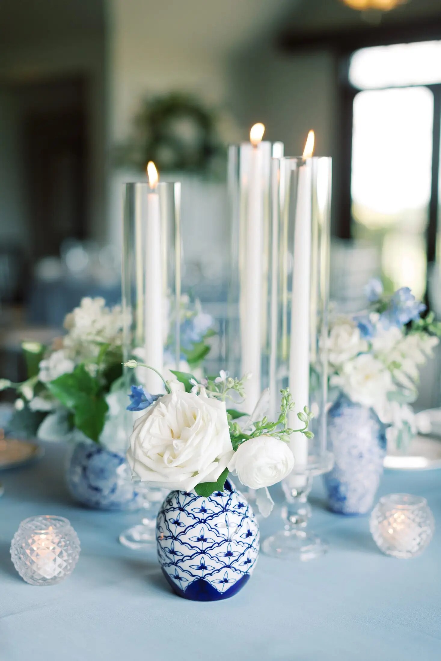 Wedding florals at Makray Memorial Golf Club, Barrington